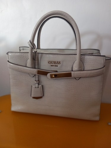 Sac main guess - main,