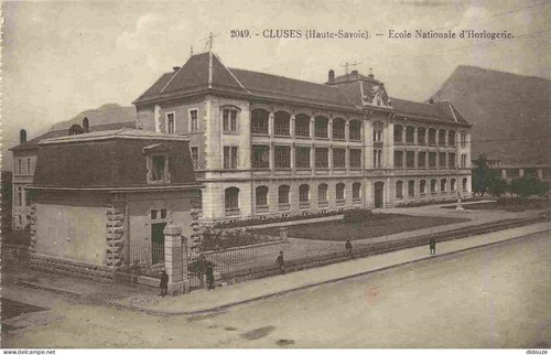 Old postcard cluses - -,
