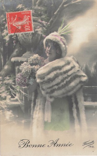 Bonne annee femme elegante - cp,