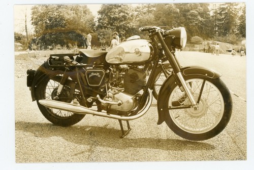 Photo moto ancienne - photo,,