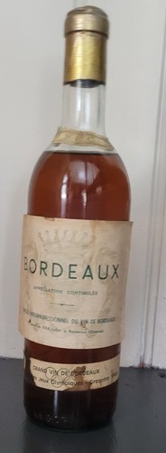 Ancienne bouteille des jeux - ancienne,