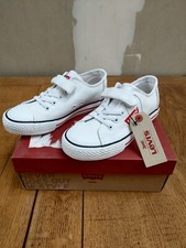 paire de chaussure basket