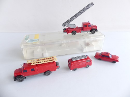Preiser 4 vehicules - 1:87, /