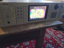 Sampler AKAI S5000 S 5000 V2