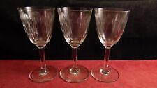 Service de 3 verres a vin en cristal de Baccarat modèle Molière
