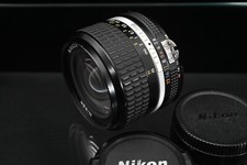 Objectif Nikon Ai-s Nikkor 24
