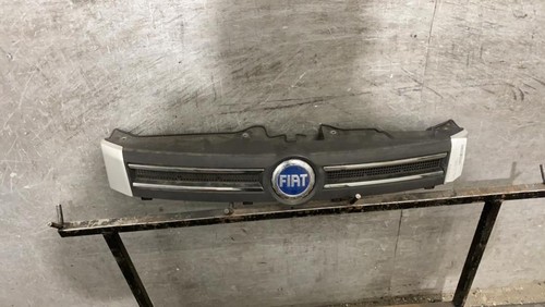 Calandre fiat panda phase - 2,