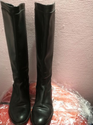 Superbes bottes tout - superbes, en