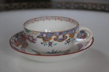 Tasse à thé en porcelaine