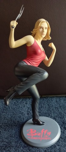 Buffy statue attakus bombyx - attakus,