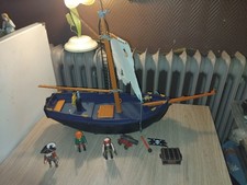 PLAYMOBIL 5810 BATEAU PIRATES A COMPLETER
