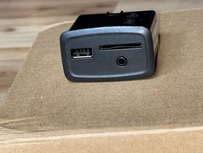 Lecteur Carte SD / Jack / Usb Clio 4 Zoe Twingo Megane Laguna 280237719R