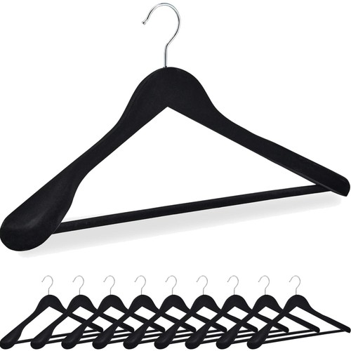 Cintre velours épaules larges