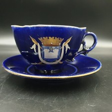 TASSE PORCELAINE BLEU DE FOUR & EMAIL BLASON ANGOULEME SIGNEE LASSUZE XIXe