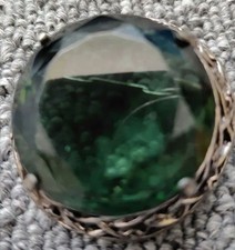Broche ancienne en verre