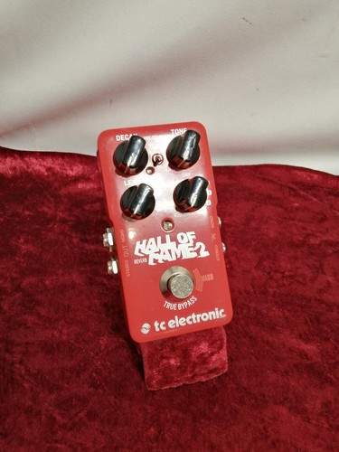 Electronic effect hall of - effect,