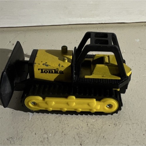 Tonka diecast tracked - tonka,