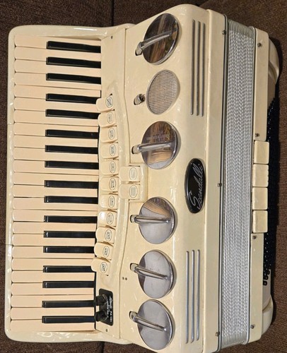 Accordion scandali - accordion,