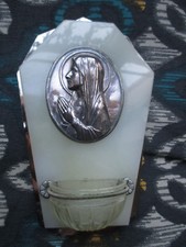 BENITIER A LA VIERGE SIGNE