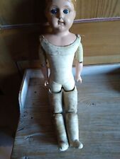 Corps de poupée ancienne en cuir