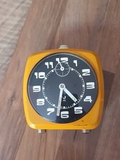 Réveil orange jaune ancien mécanique année70