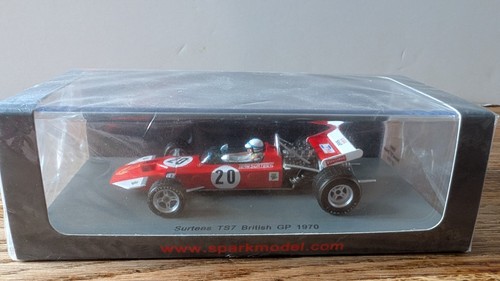 Spark surtees ts7 british - spark, 1/43