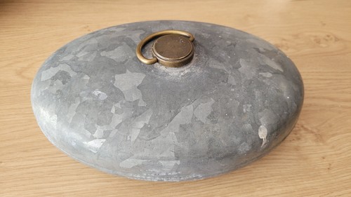 Ancienne bouillotte zinc - en,