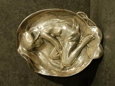 Art Nouveau  Vide Poche en Étain Argenté Femme Nue 