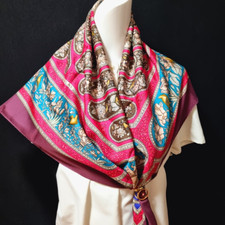 RARE VINTAGE HERMES Soie Scarf