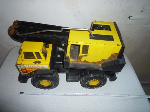 Camion grue jaune noir tole - camion,