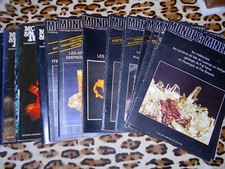Lot 26 revues MONDE ET