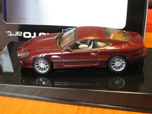Aston martin db7 - db7, rouge