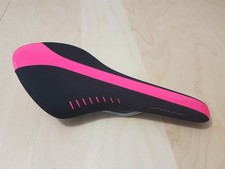 New Fizik  Arione Wing Flex black / pink saddle