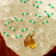 Collier en pierre précieuse