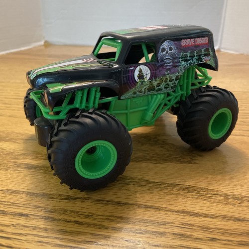 Monster jam grave digger - grave,