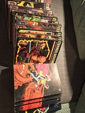 Lot De 20 Étranges Aventures