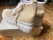 Chaussures neuf jamais porté - neuf,