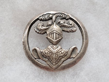 Un insigne de béret militaire Cavalerie.