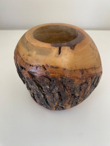 Petit vase bois tourné - en,