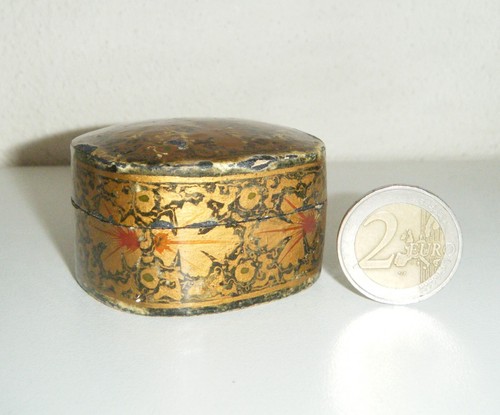 Ancienne petite boite pilule - ancienne,