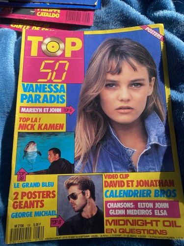 Magazine top complet avec - 50,