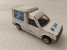 MINIATURE MAJORETTE MAJOPUB