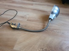 Ancienne lampe d'atelier