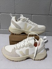 Size 10 - Veja Venturi