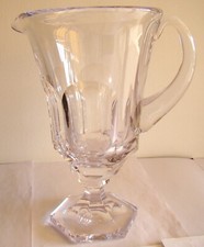 Cristallerie de Sèvres, superbe broc en cristal taillé, hauteur 24,6 cm #1840#