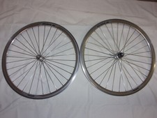 roues CAMPAGNOLO ATLANTA 96 -SHIMANO 600 HUBS 32 rayons holes pneus 700C 8 speed