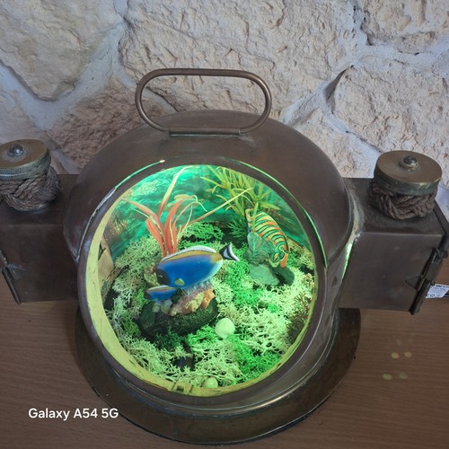 Ancien compas marine lampe