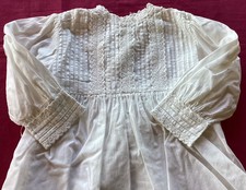 Robe ancienne bébé ou
