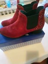 BOTTINES CUIR NUBUCK ROUGE