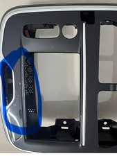 682605884R| Instrument cluster